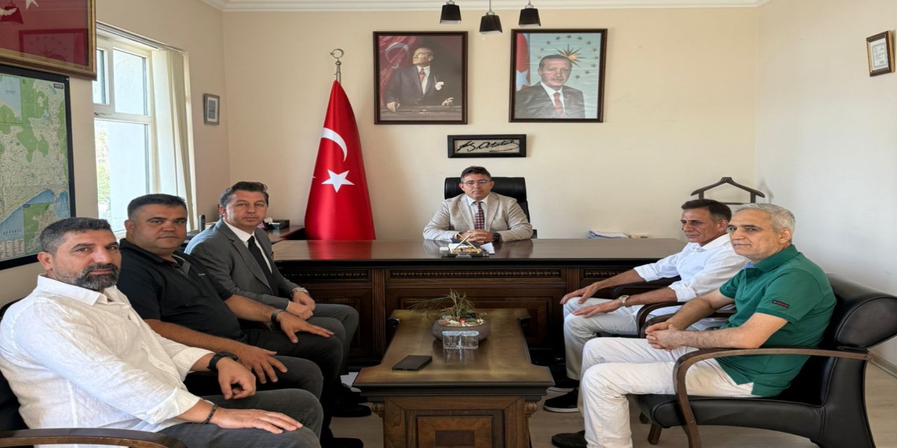 Marmaris esnaf odası başkanı ve esnaflardan Kaymakam Kaya’ya ziyaret