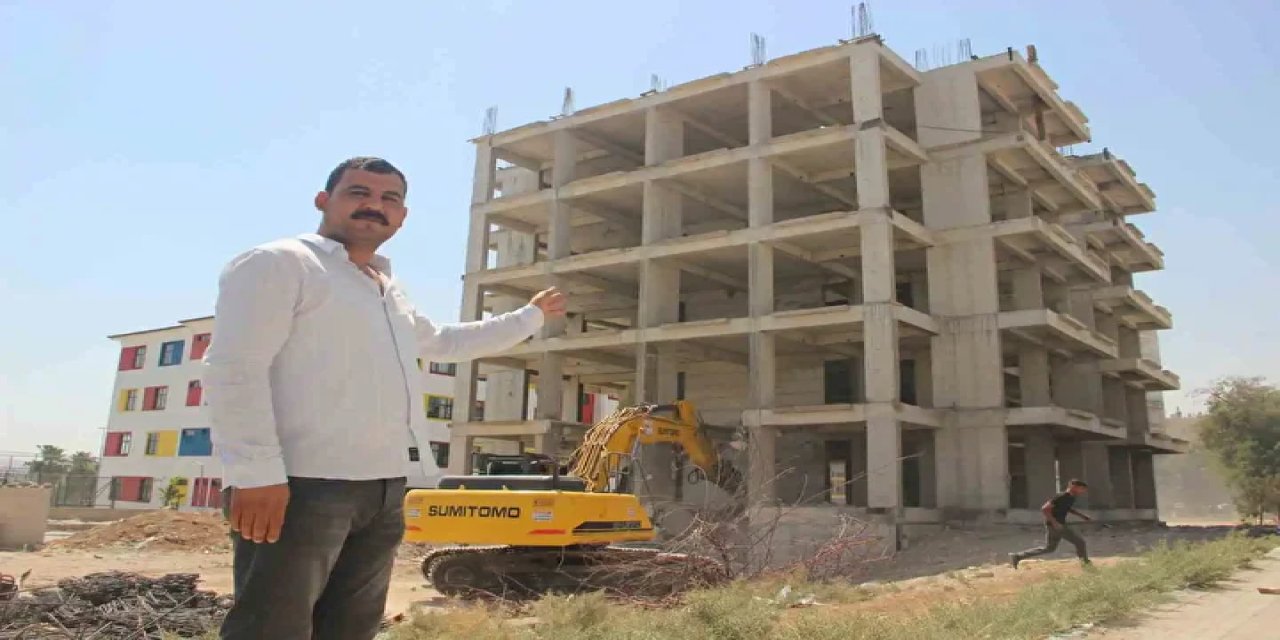 Yaptığı binada kusur fark eden müteahhit kendisini ihbar etti
