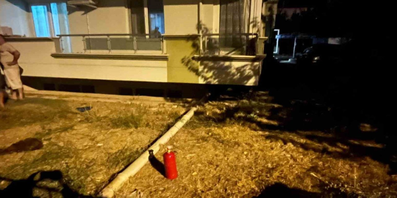 Menteşe belediye başkanı Gonca Köksal Aras'ın ailesinin evine molotoflu saldırı