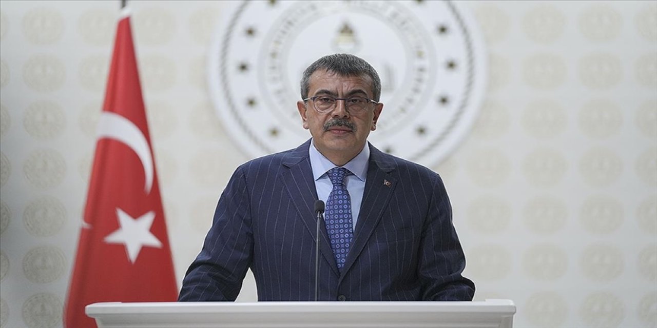 Bakan Tekin'den 'okul kıyafetleri' uyarısı