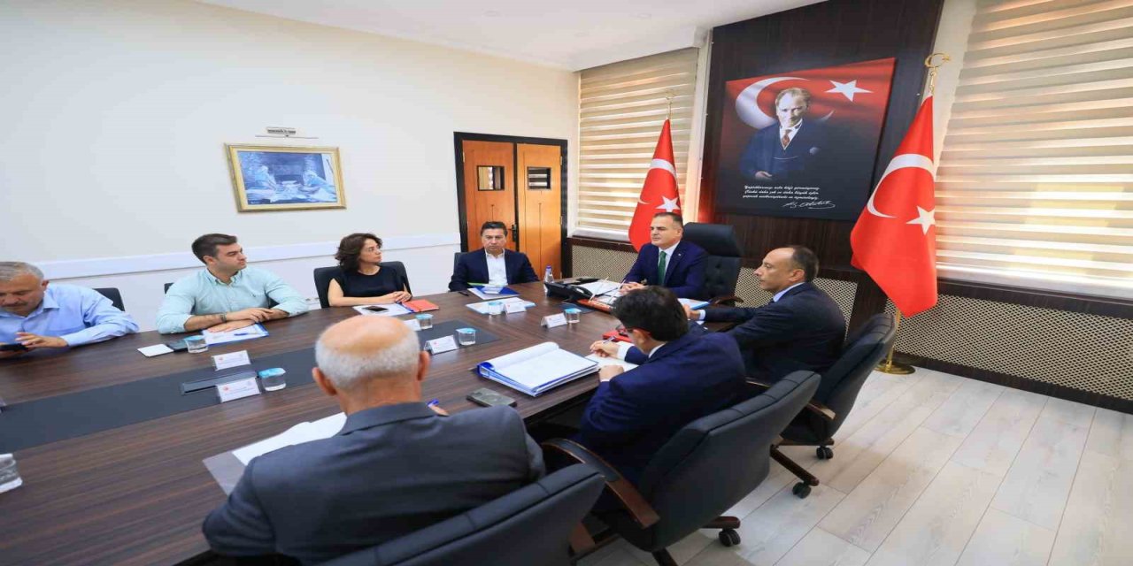 Muğla’da hayvan bakım evleri ve doğal yaşam alanları toplantısı