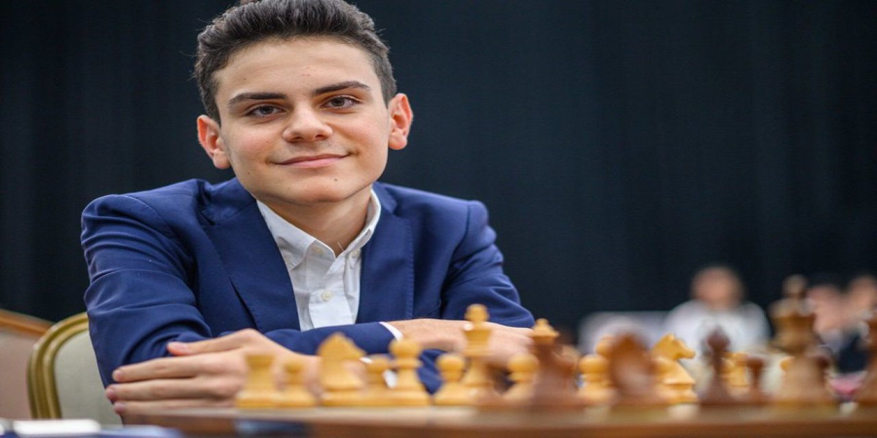 16 yaşındaki satranç ustası Güral’dan tarihi zafer