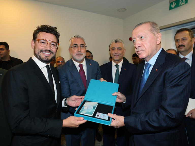 Ünlü şef Danilo'ya Turkuaz kart