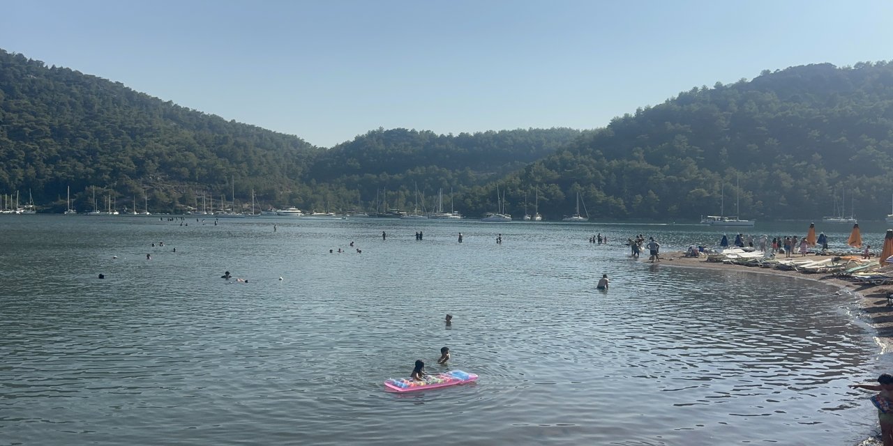Marmaris’te yaz sıcağı Eylül’de de sürüyor
