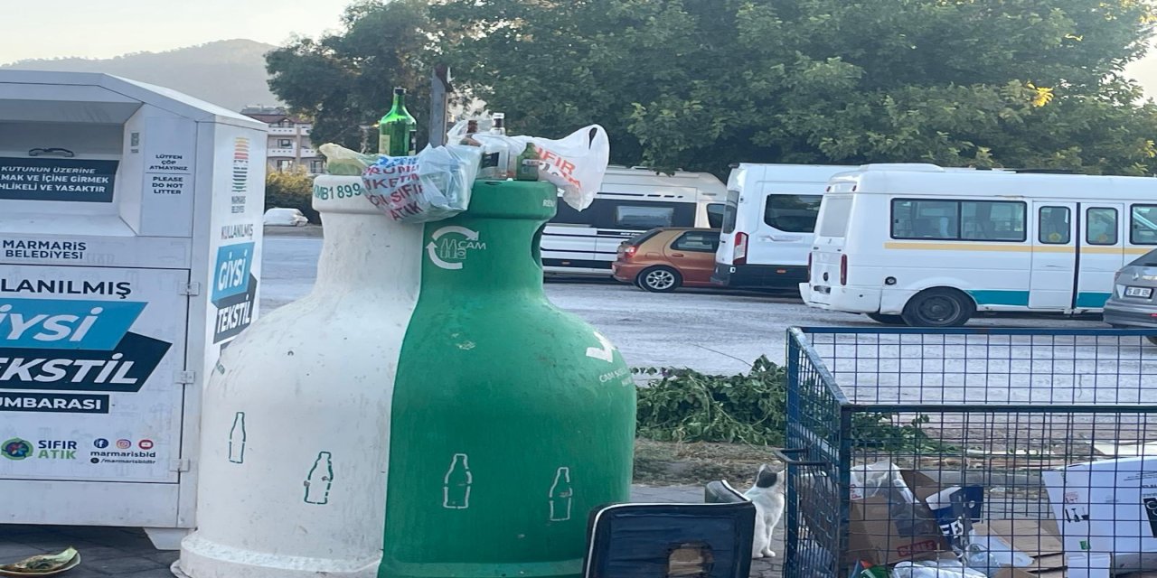 Marmaris’te geri dönüşüm konteynerleri ve park bakımsızlığı tepki topladı