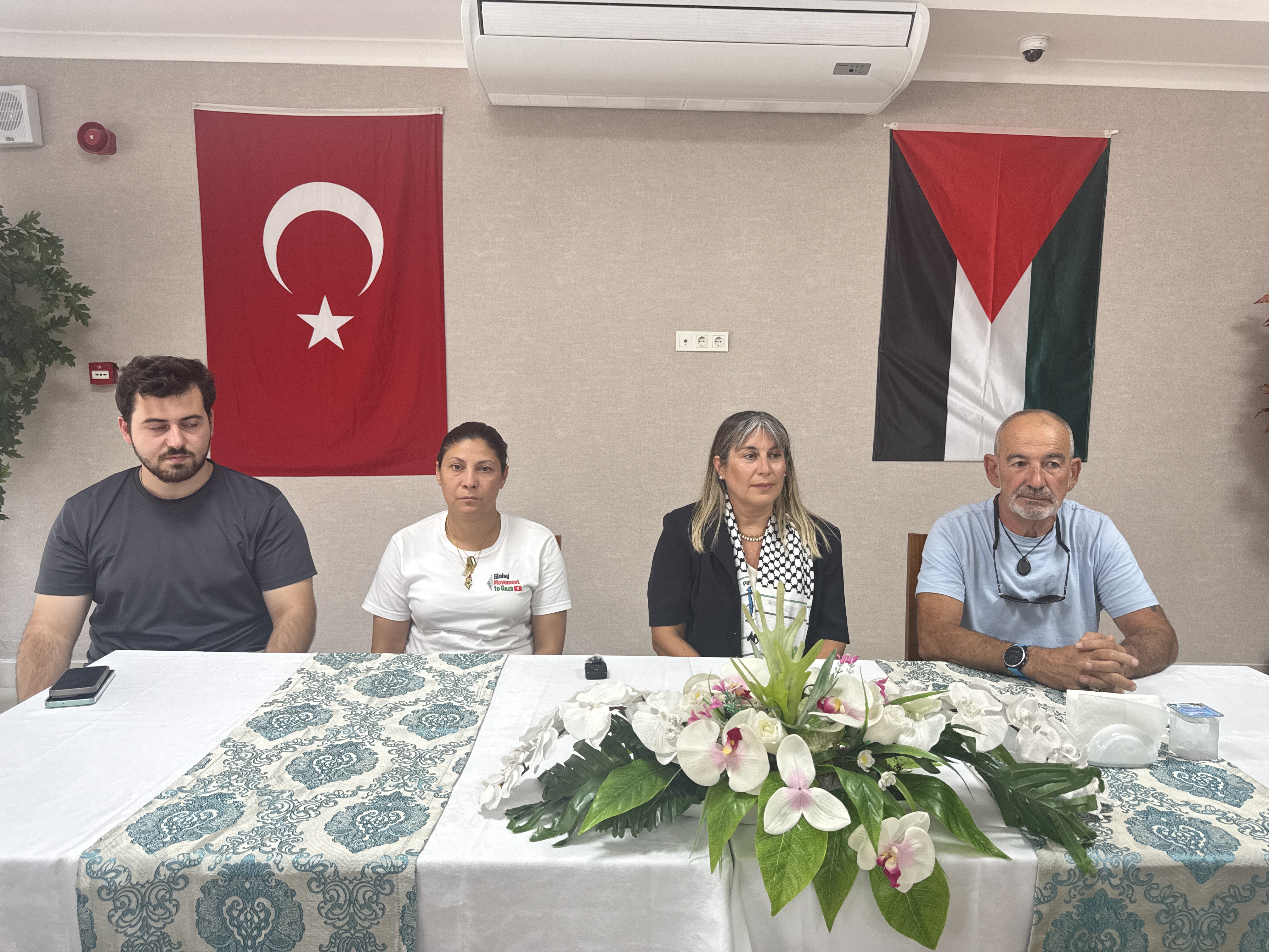 Global Sumut Aktivistleri Marmaris’ten seslendi : ‘ Gazze’nin sesini duyun’