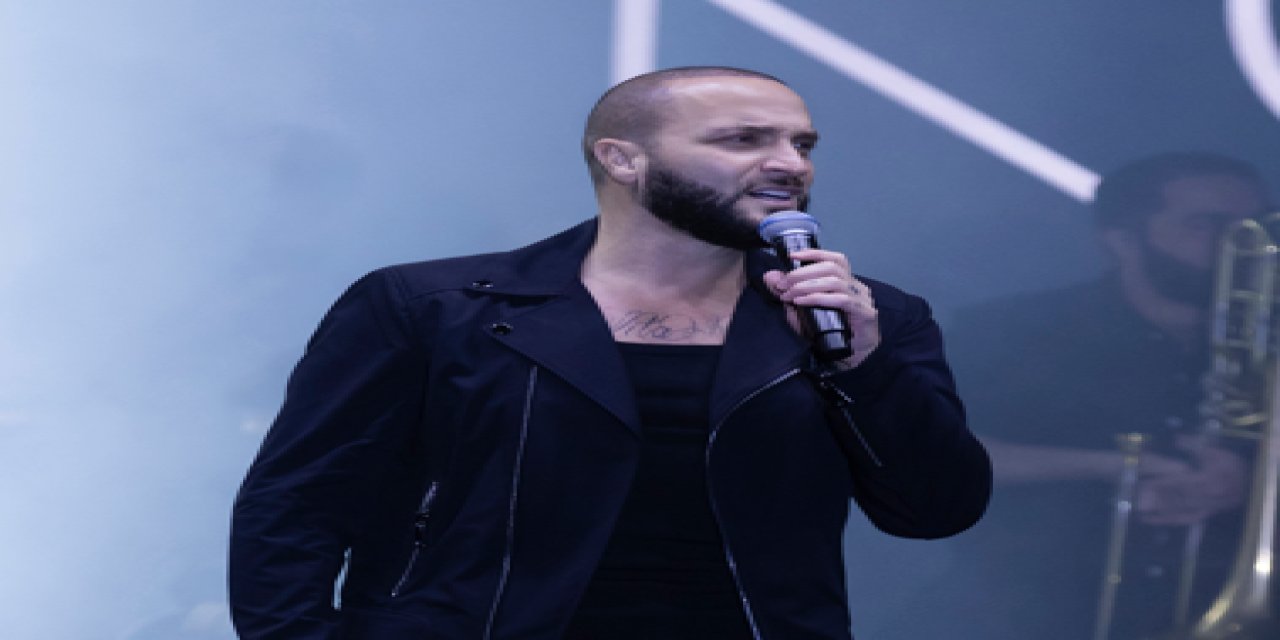 Berkay'dan yağmura rağmen unutulmaz gece