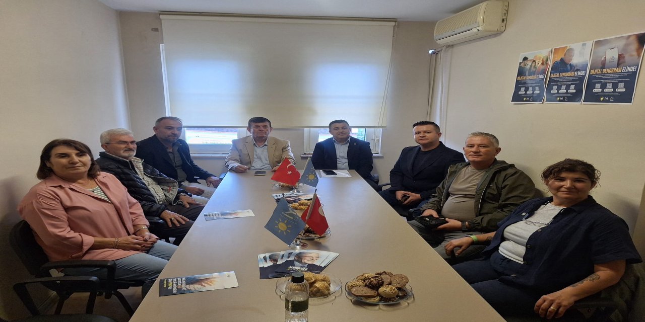 İYİ Parti Marmaris ilçe teşkilatında yeni yönetim hazırlığı Osman Özbek ilçe başkanlığına adaylığını açıkladı
