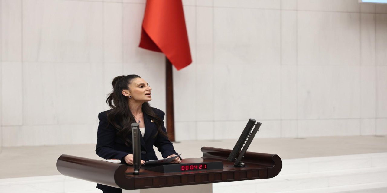 Milletvekili Özcan “KYK bursu üniversite yemekhanesinde 2 öğün yemeğe zor yetiyor”