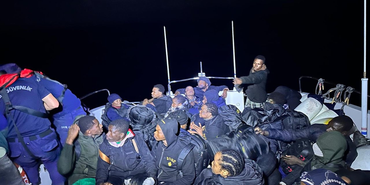 Fethiye açıklarında 46 düzensiz göçmen yakalandı