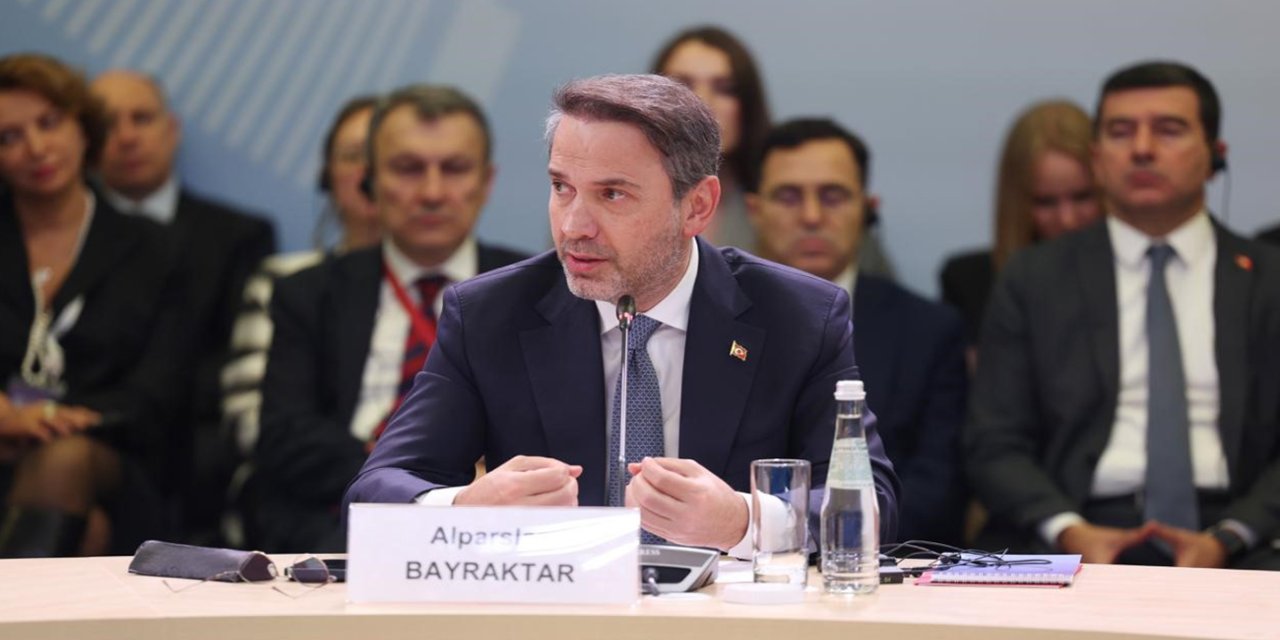 Bakan Bayraktar: "Akkuyu nükleer güç santrali yerlileşme oranı yüzde 50’nin üzerine çıktı"