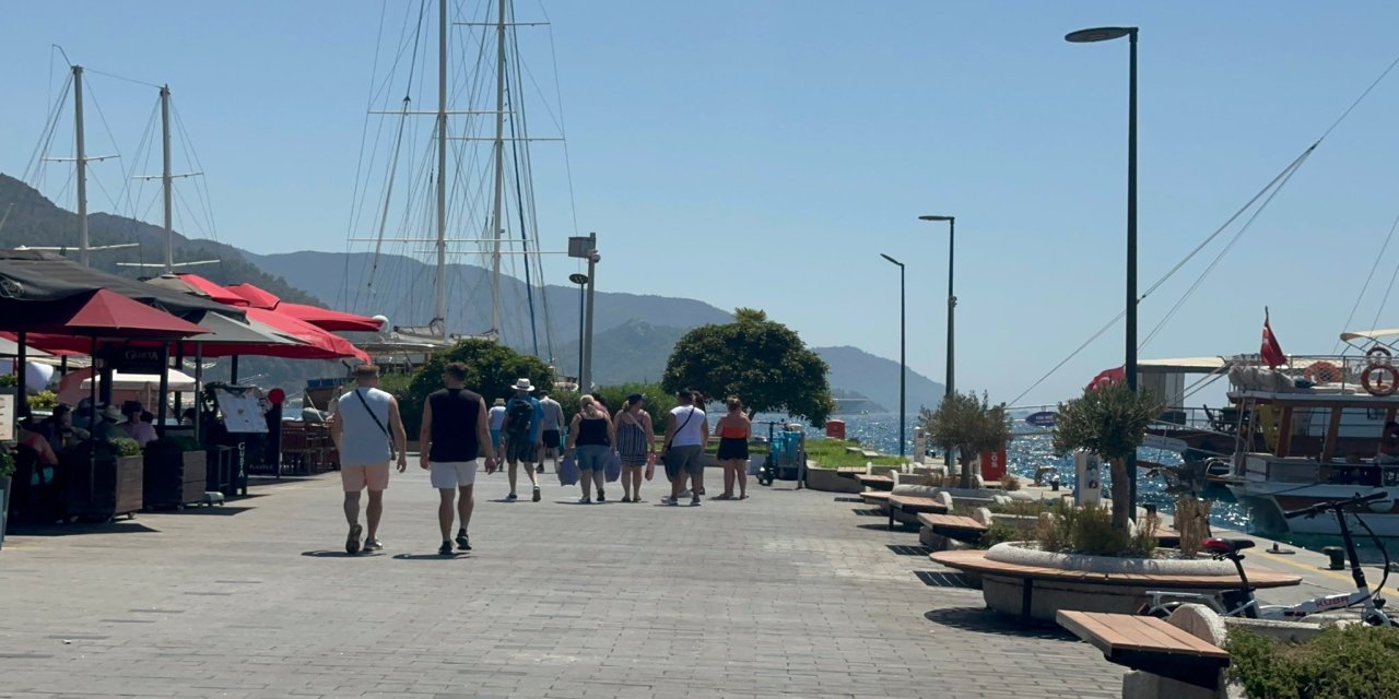 Marmaris’te yazdan kalma bir gün yaşanıyor