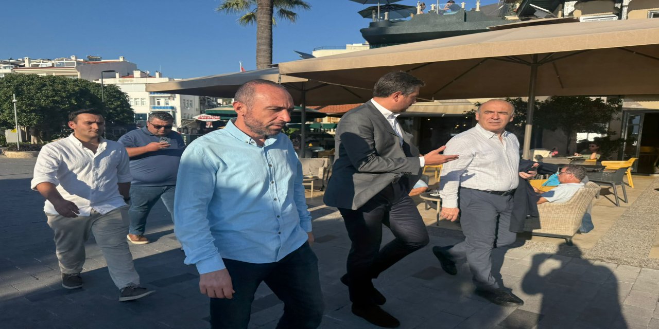 Ak Parti ilçe teşkilatından yat limanı esnafına moral ziyareti