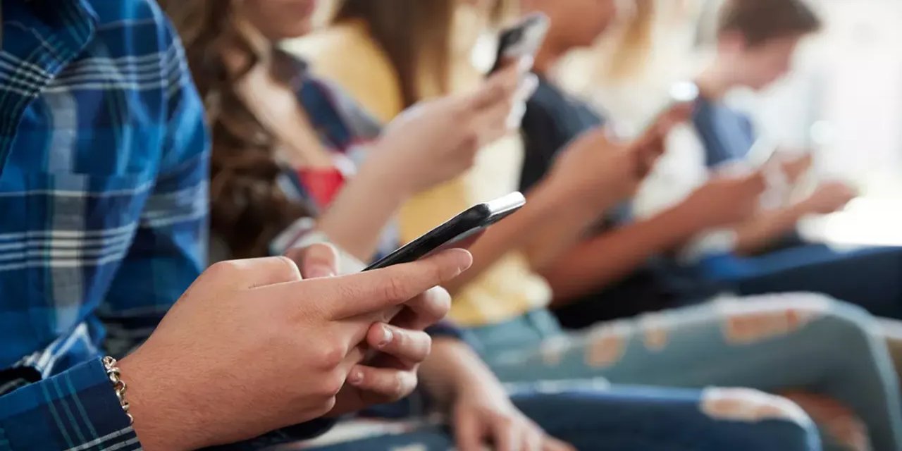 Telefon ve sigara için vergiler artıyor