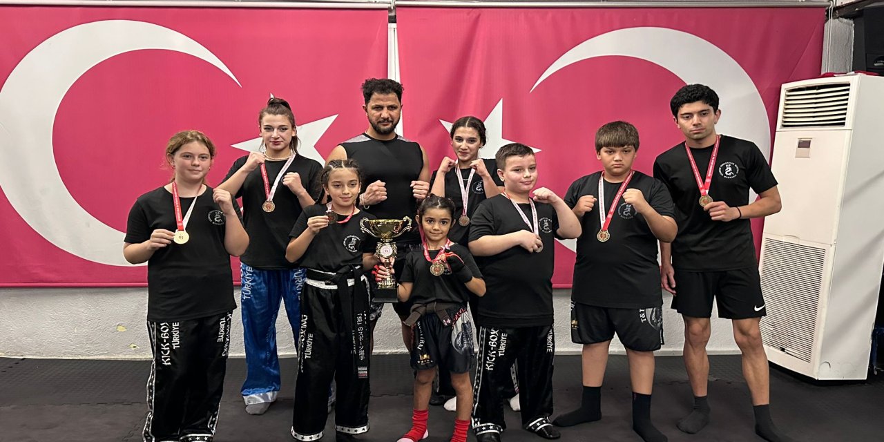 Marmaris'in Şampiyon çocuklarından 11 madalya ve kupa