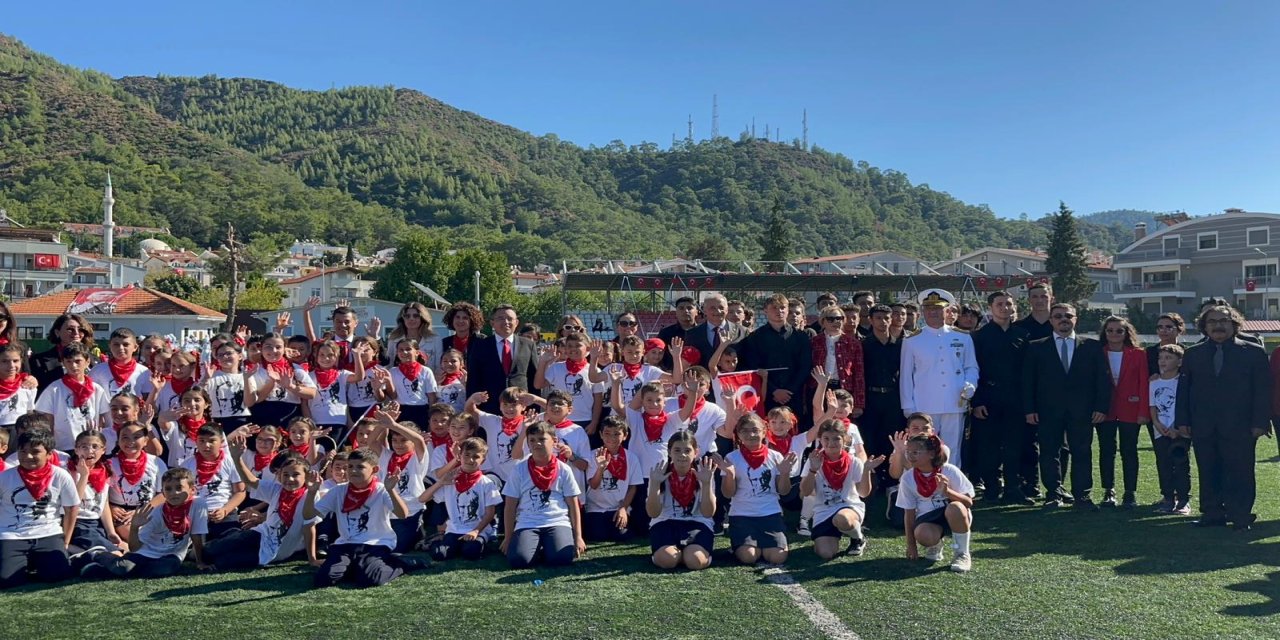 Cumhuriyet’in 102.yıl coşkusu Marmaris’te yaşanıyor