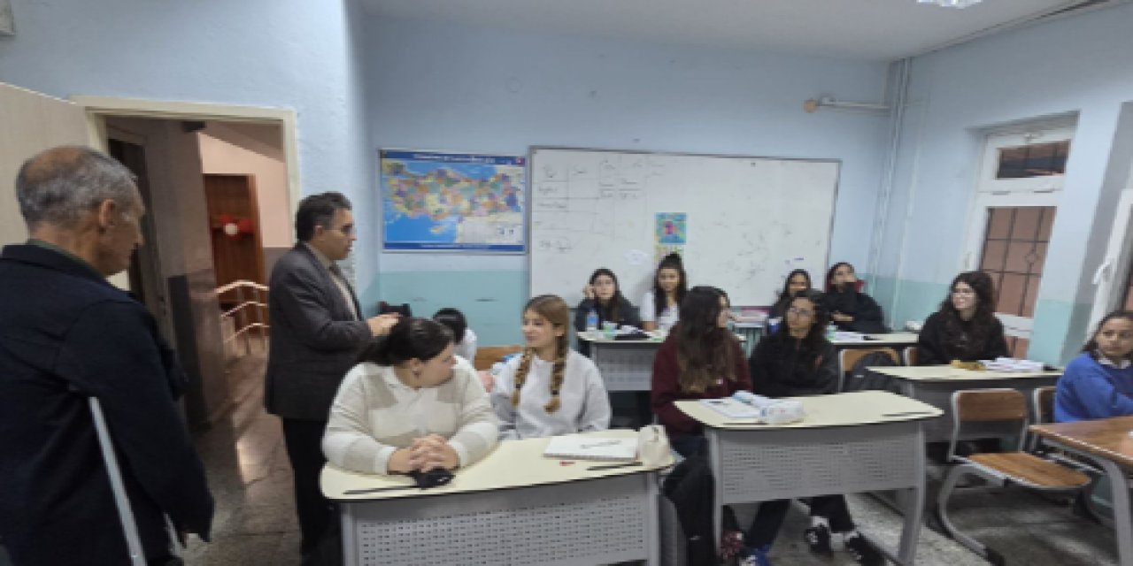 Kaymakam Kaya’dan 75. yıl mesleki ve teknik anadolu lisesi’ne ziyaret