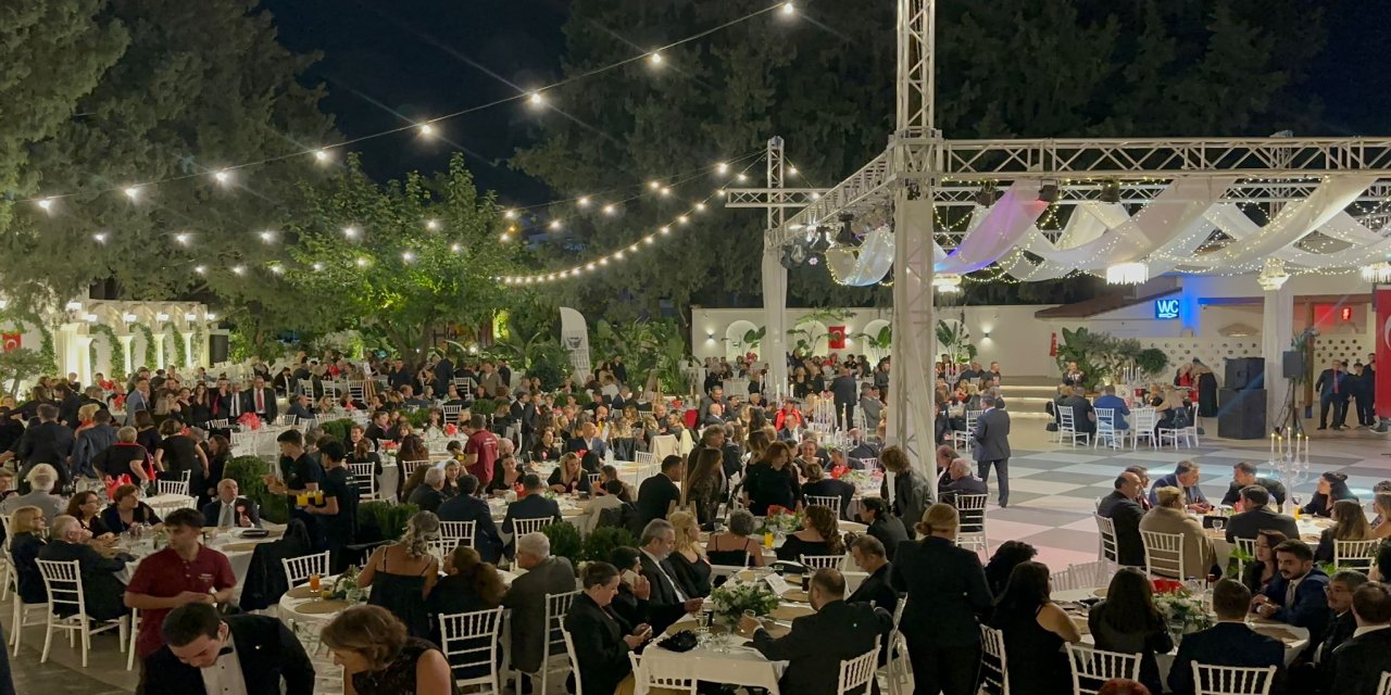 Marmaris ADD’den Cumhuriyetin 102. yılına coşkulu kutlama