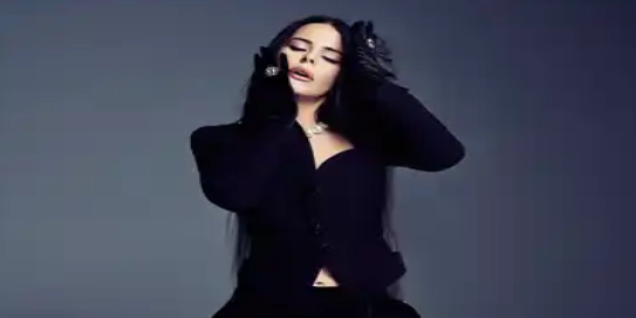 Simge’den Yılın Albümü: “Anlatasım Var”