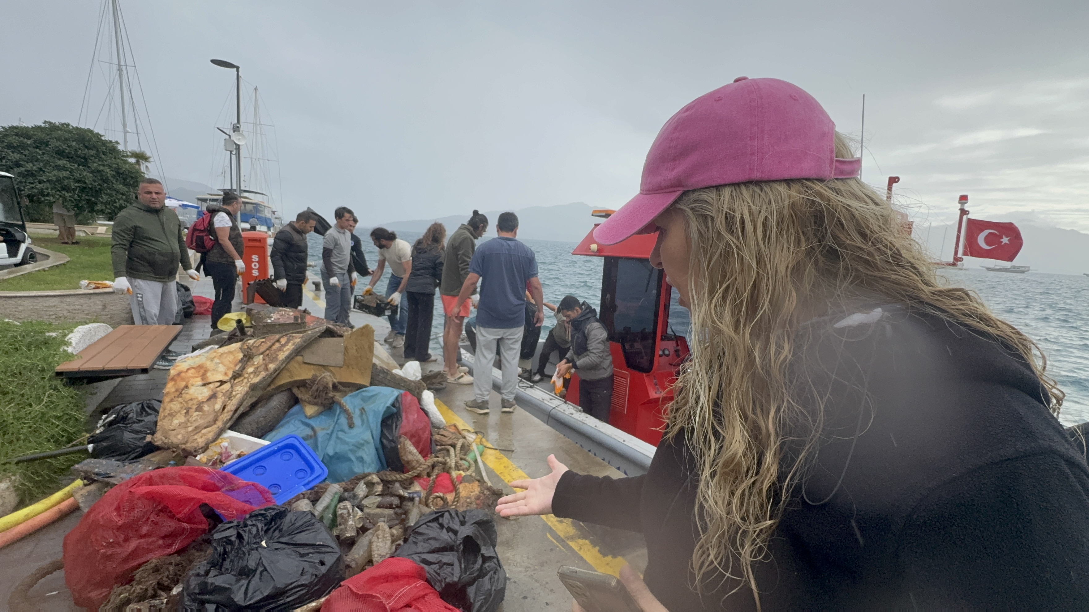 Marmaris Çevre gönüllülerinin deniz dibi temizliğinden çıkanlar şok etti !