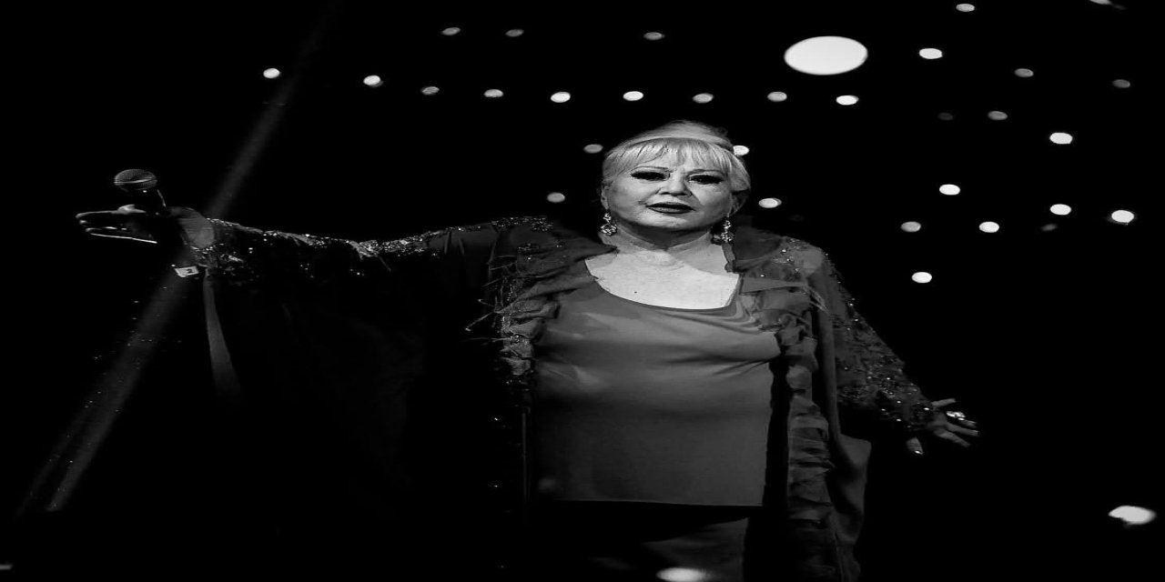 Türk sanat müziğinin duayen sesi Muazzez Abacı hayatını kaybetti