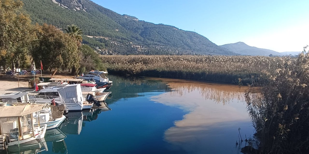 Akyaka Azmak Nehri'ne bu çamurlu su nereden geldi?