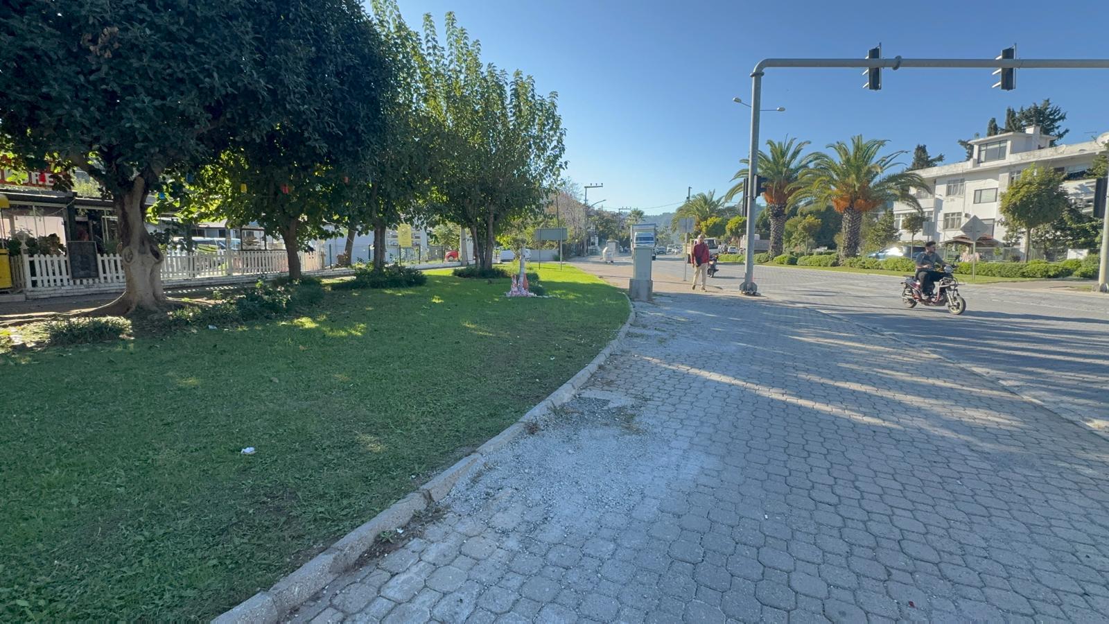 Marmaris’te can alan reklam tabelaları apar topar kaldırıldı