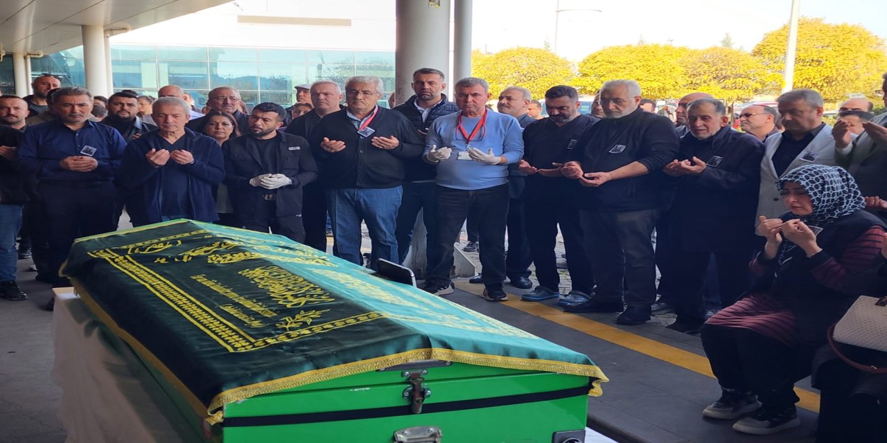 Muğla Eğitim Araştırma Hastanesi Personeli Ekrem Şababoğlu, Dualarla Son Yolculuğuna Uğurlandı