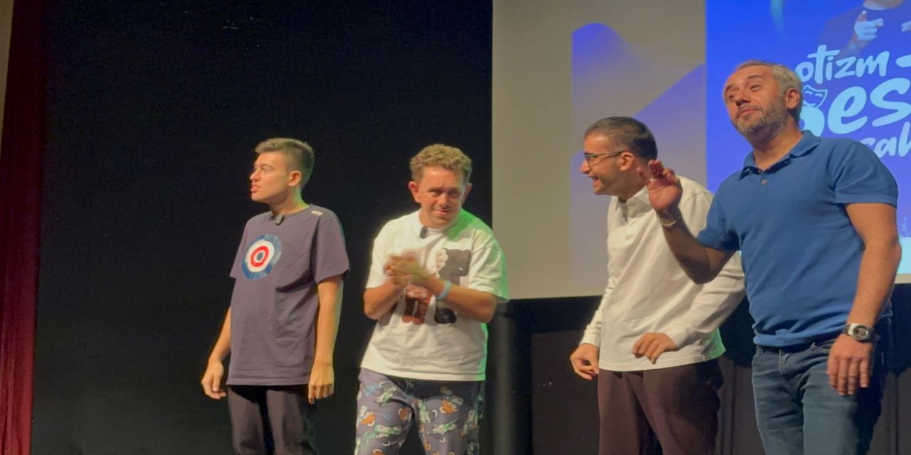 Marmaris’te “Otizm Besties” tiyatrosu  ayakta alkışlandı