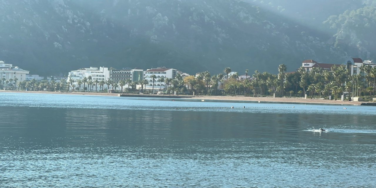 Marmaris’te aralık ayında bile deniz keyfi bitmez