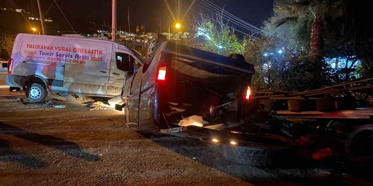 Bodrum’da trafik kazasında bir kişi hayatını kaybetti 2 kişi yaralandı