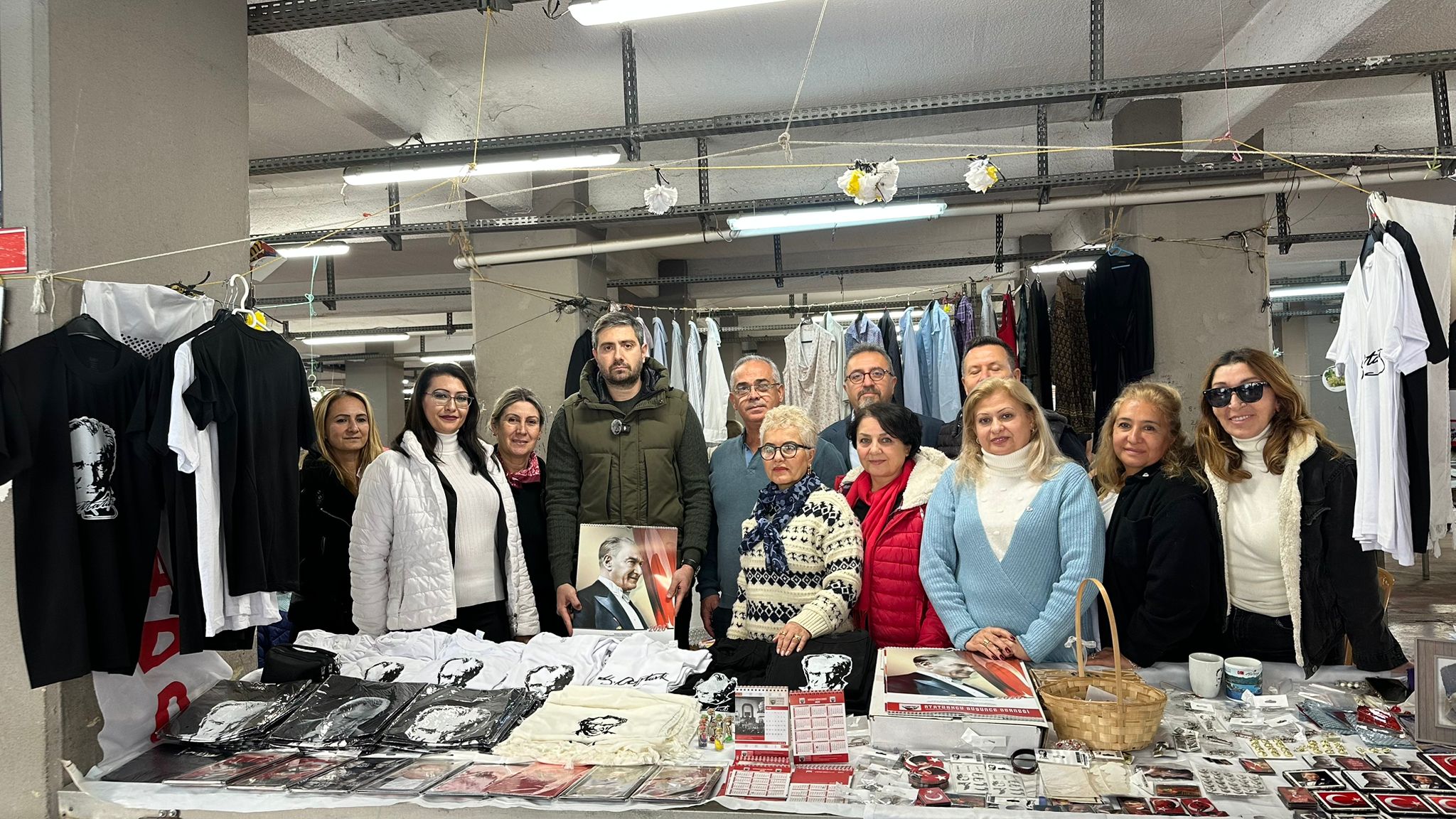 Ak Parti Marmaris teşkilatında  'hanımeli' pazarına ziyaret