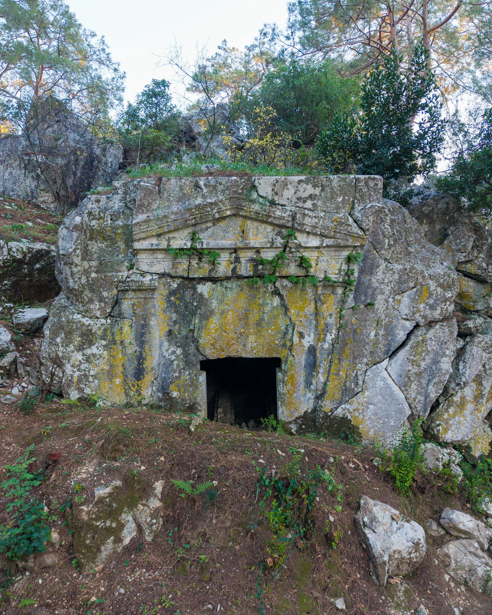 Marmaris Yeşilbelde kaya mezarı koruma altına alındı