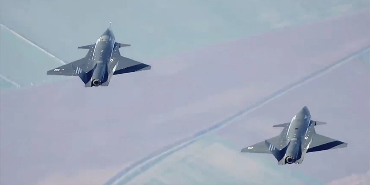 Bayraktar KIZILELMA’dan akıllı filo otonomisi ile kol uçuşu