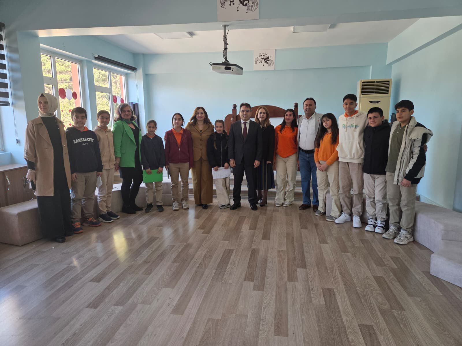 Kaymakam Kaya yeşil vatan etkinliğinde Orhaniye mahallesinde öğrencilerle buluştu