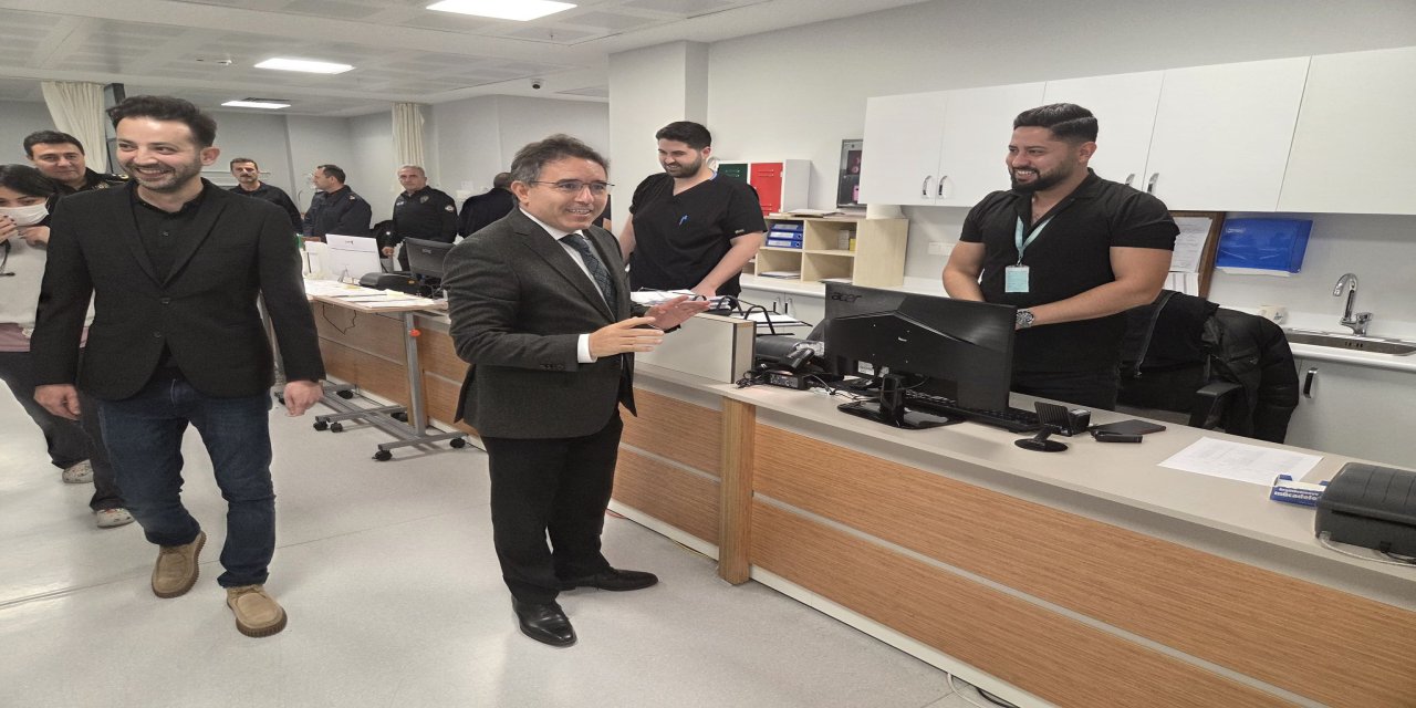 Kaymakam Kaya’dan Hastane ve sağlık çalışanlarına ziyaret