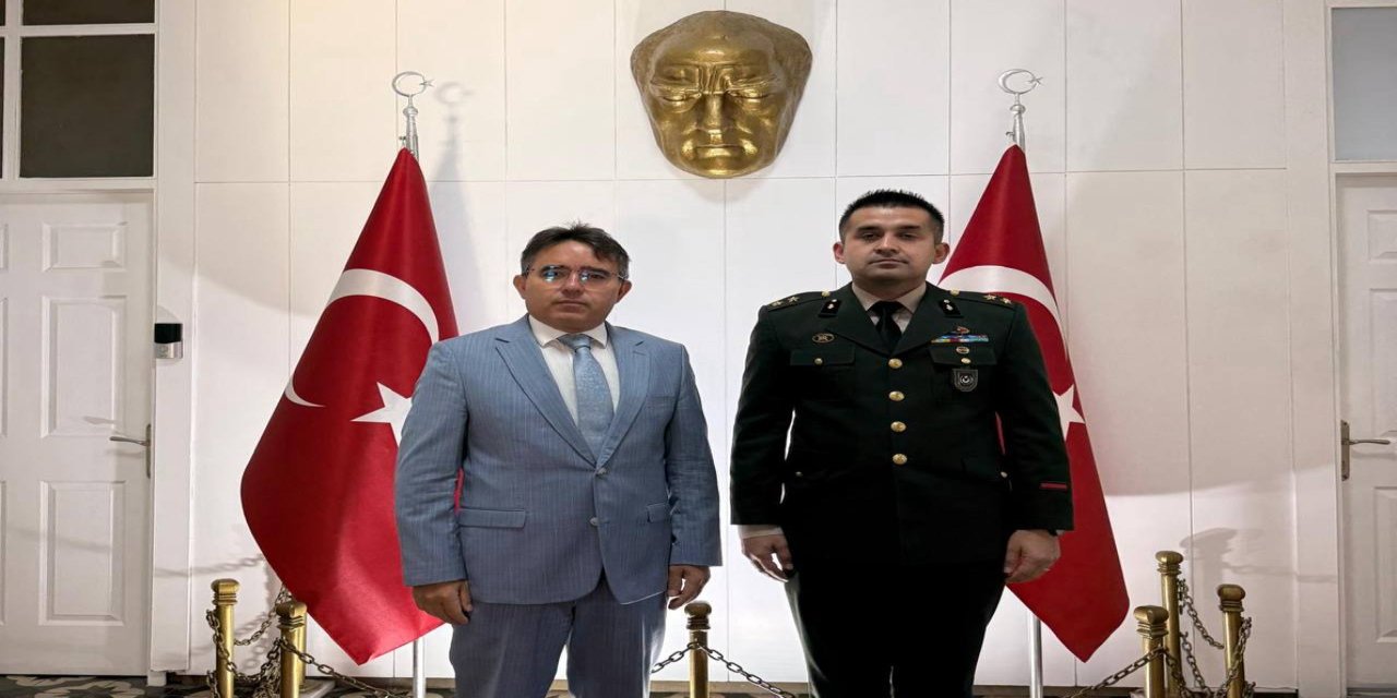 Marmaris askerlik şubesi başkanı Üsteğmen Mutlu Duran’dan Kaymakam Kaya’ya ziyaret