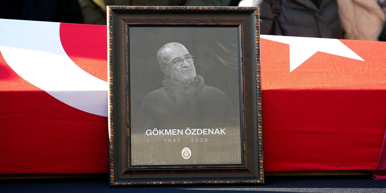 Gökmen Özdenak için stadyumda tören düzenlendi