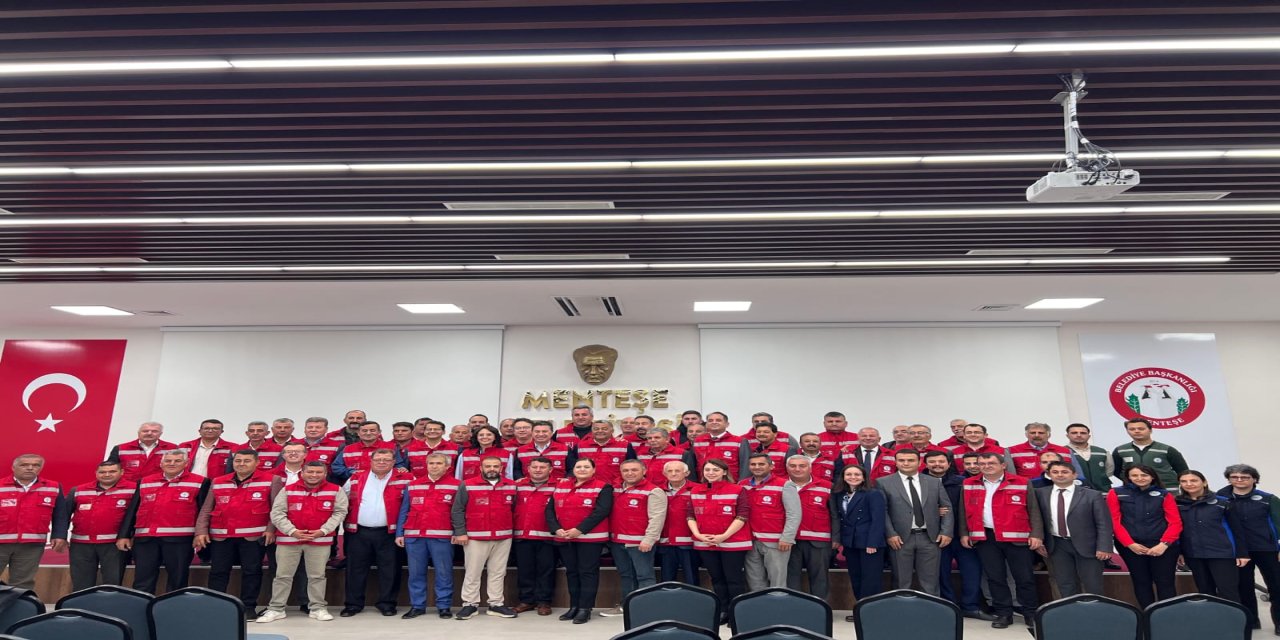 Büyükşehirden Muğla’da Muhtarlara Akademik Destek