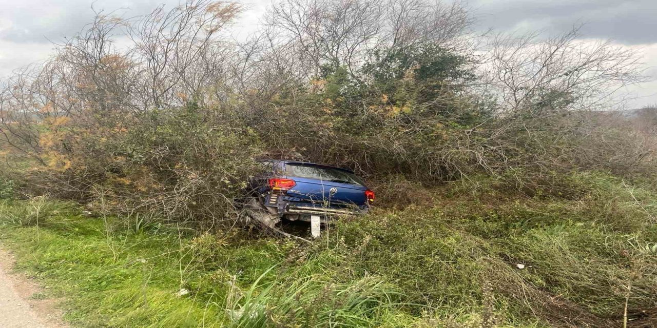 Milas’ta araç şarampole uçtu: 1 yaralı