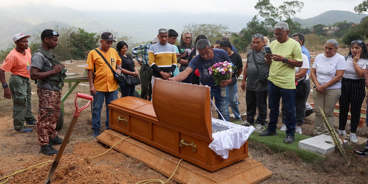 Venezuela İçişleri Bakanı: "ABD'nin saldırılarında 100 kişi hayatını kaybetti"