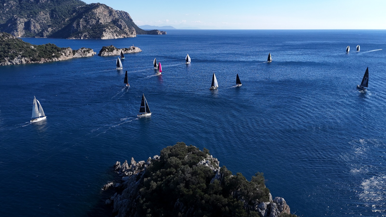 Marmaris Kış trofesinin ilk ayağı tamamlandı 41 yelkenliyle 41 kere Maşallah dedirtti