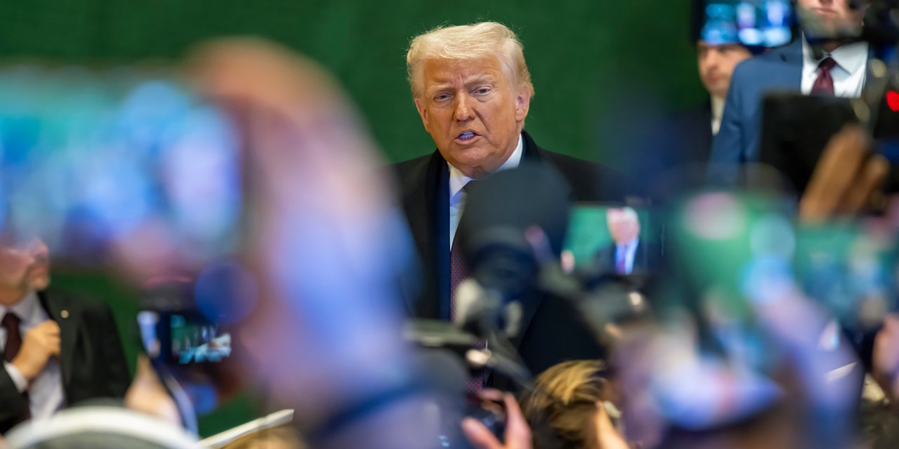 Trump: "İran’a doğru giden büyük bir filomuz var, ne olacağını göreceğiz"