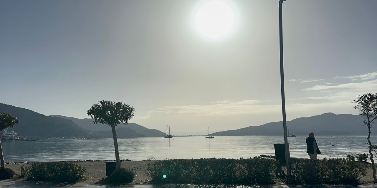 Fırtına ve sağanak sonrası Marmaris’te güneş yeniden yüzünü gösterdi