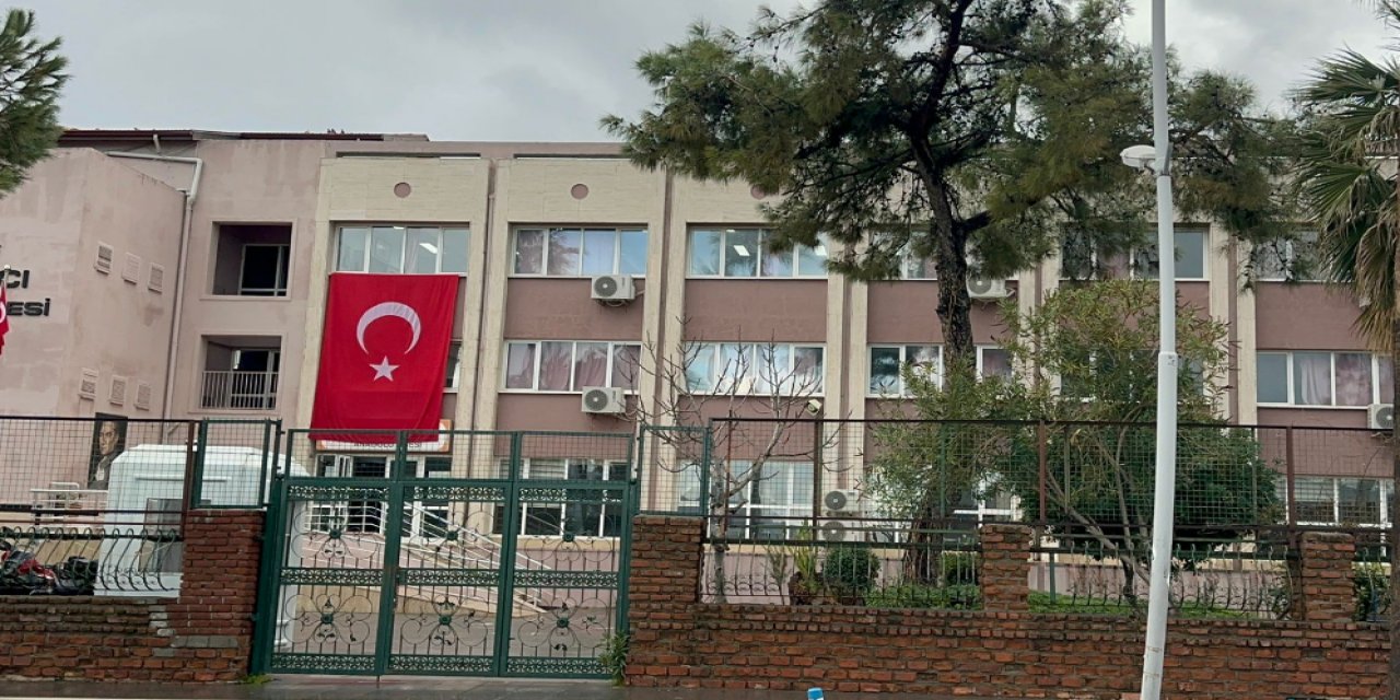 Okullar ikinci döneme ‘Bayrak Sevgisi’ ile başladı
