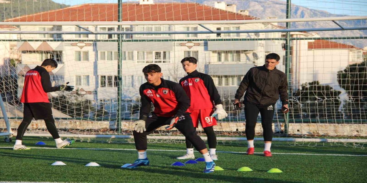 Muğlaspor altyapısı günden güne güçleniyor