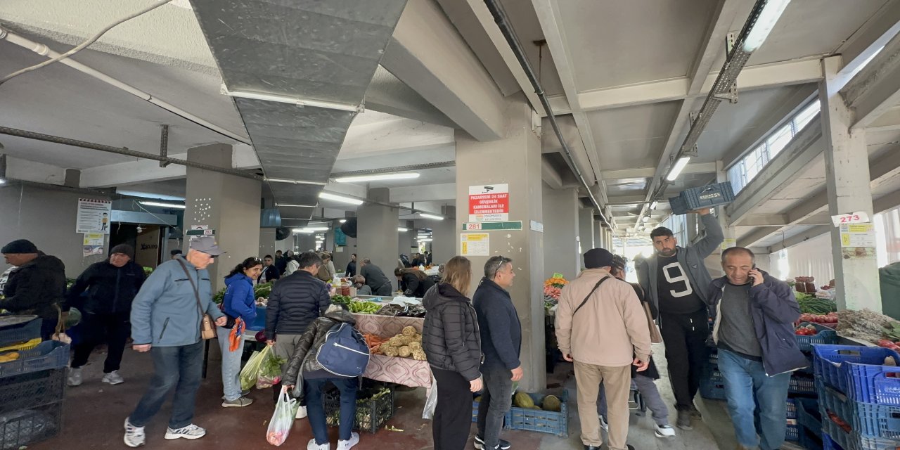 Bu hafta Marmaris pazarının şampiyonu “Sarımsak”