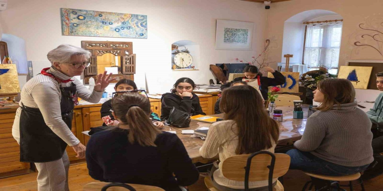 Datça'da gençler sanatla buluştu