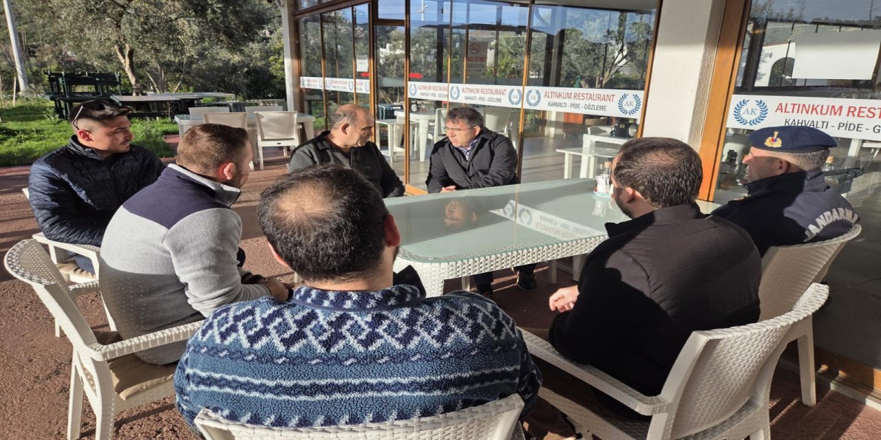 Kaymakam Kaya Hisarönü’nde esnaf ve vatandaşların talep ve önerilerini dinledi