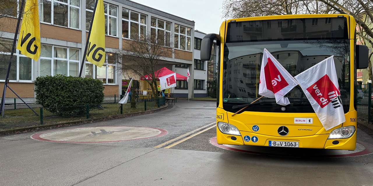 Almanya’da toplu taşıma çalışanlarının 2 günlük grevi başladı